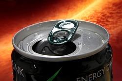 caldo-e-spossatezza-tutto-quello-che-c-e-da-sapere-sul-consumo-di-caffeina-ed-energy-drink